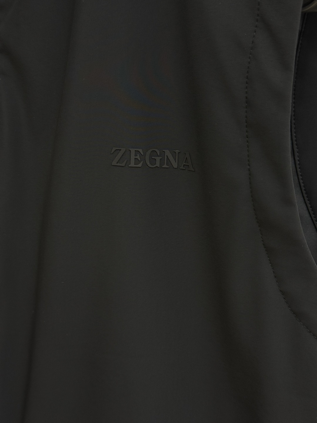 早春 ZZ 🔥🔥高端定制 2026早春轻奢休闲马甲系列，最新时尚立领马甲外套.双侧对称字母刺绣.处处细节