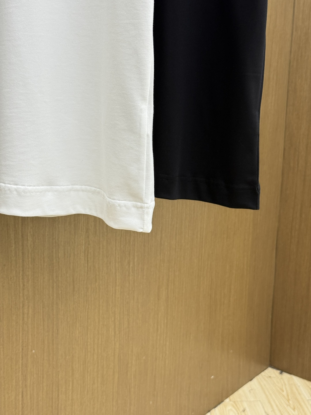 早春 Gvc 🔥🔥高品质 2026春夏最新款经典短袖T恤 经典标识图案logo时尚简约潮流短袖，最顶级的