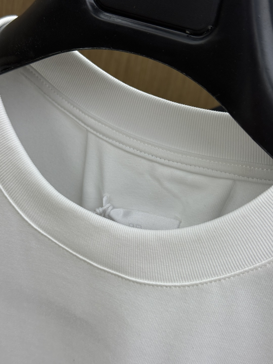 早春 Gvc 🔥🔥高品质 2026春夏最新款经典短袖T恤 经典标识图案logo时尚简约潮流短袖，最顶级的