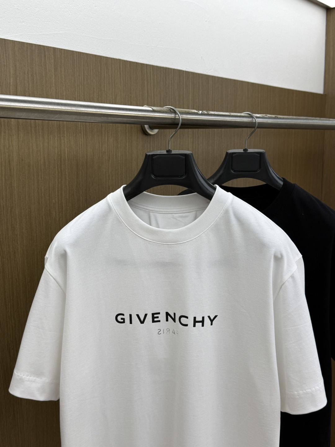 早春 Gvc 🔥🔥高品质 2026春夏最新款经典短袖T恤 经典标识图案logo时尚简约潮流短袖，最顶级的