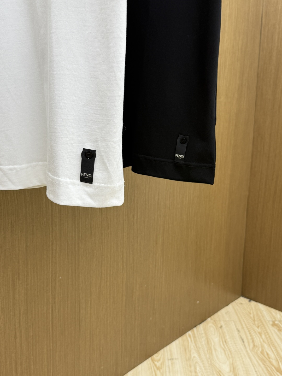 早春 FD 🔥🔥高品质 2026春夏最新款经典短袖T恤 经典标识图案logo时尚简约潮流短袖，最顶级的品