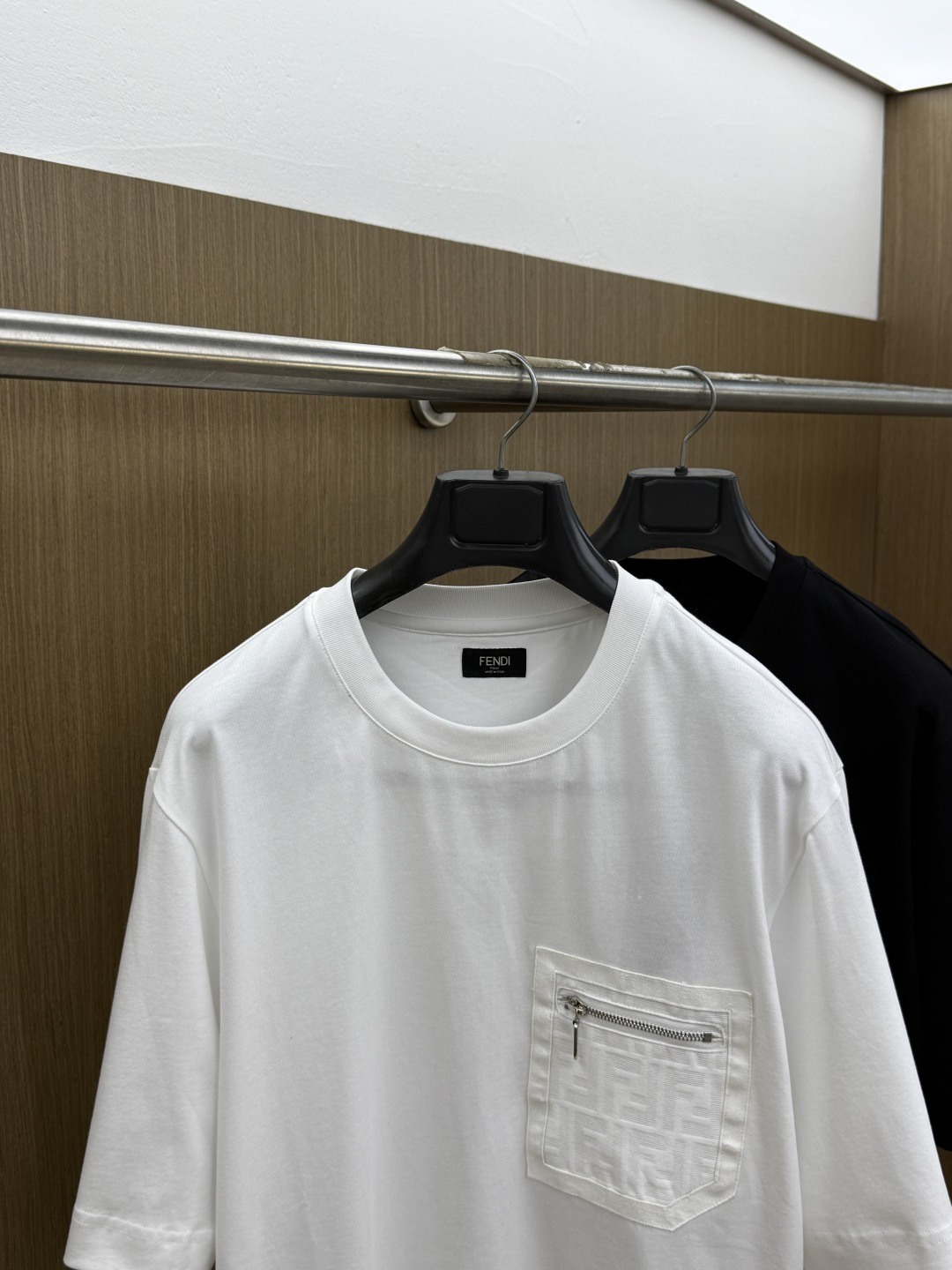 早春 FD 🔥🔥高品质 2026春夏最新款经典短袖T恤 经典标识图案logo时尚简约潮流短袖，最顶级的品