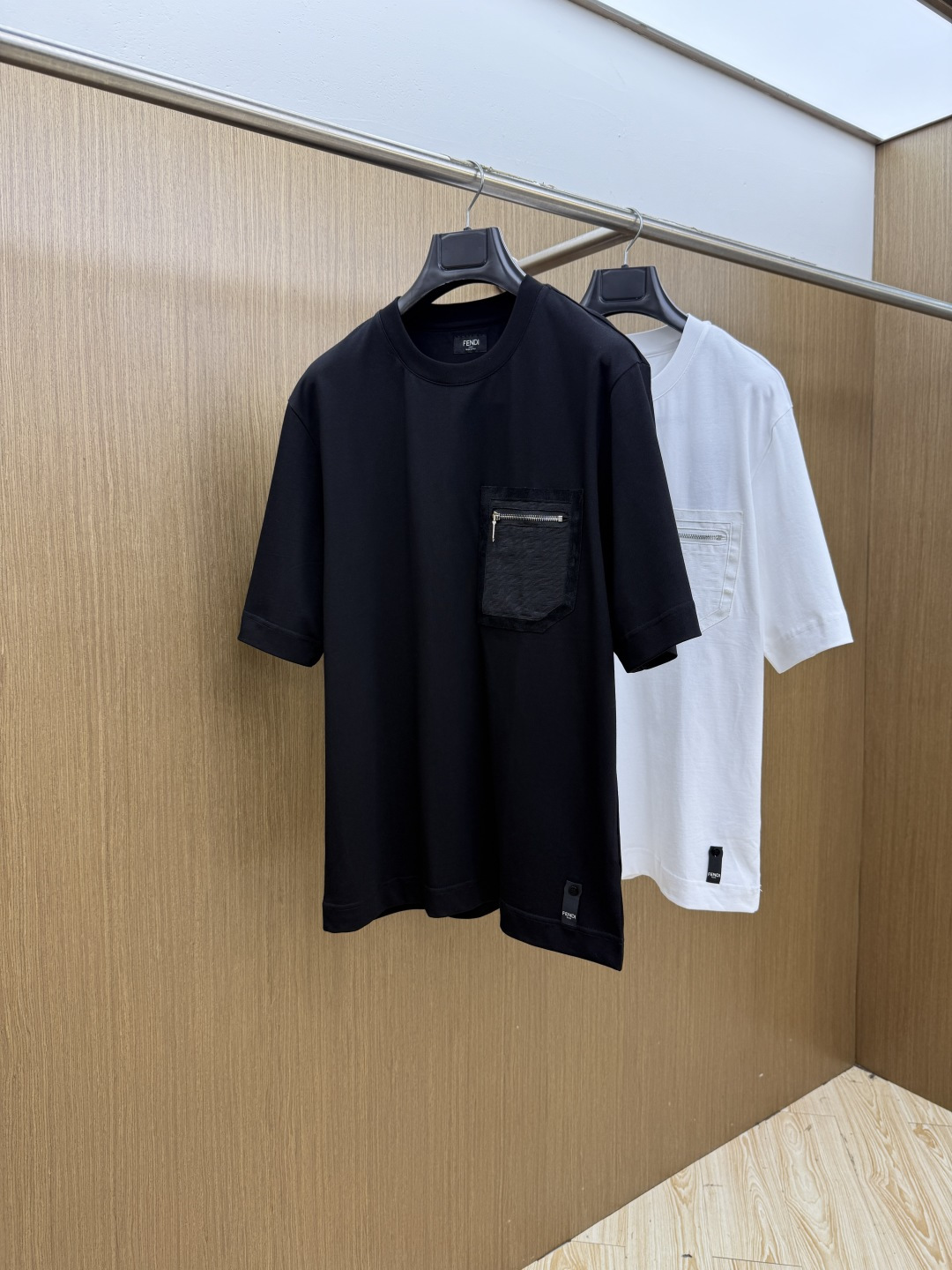 早春 FD 🔥🔥高品质 2026春夏最新款经典短袖T恤 经典标识图案logo时尚简约潮流短袖，最顶级的品
