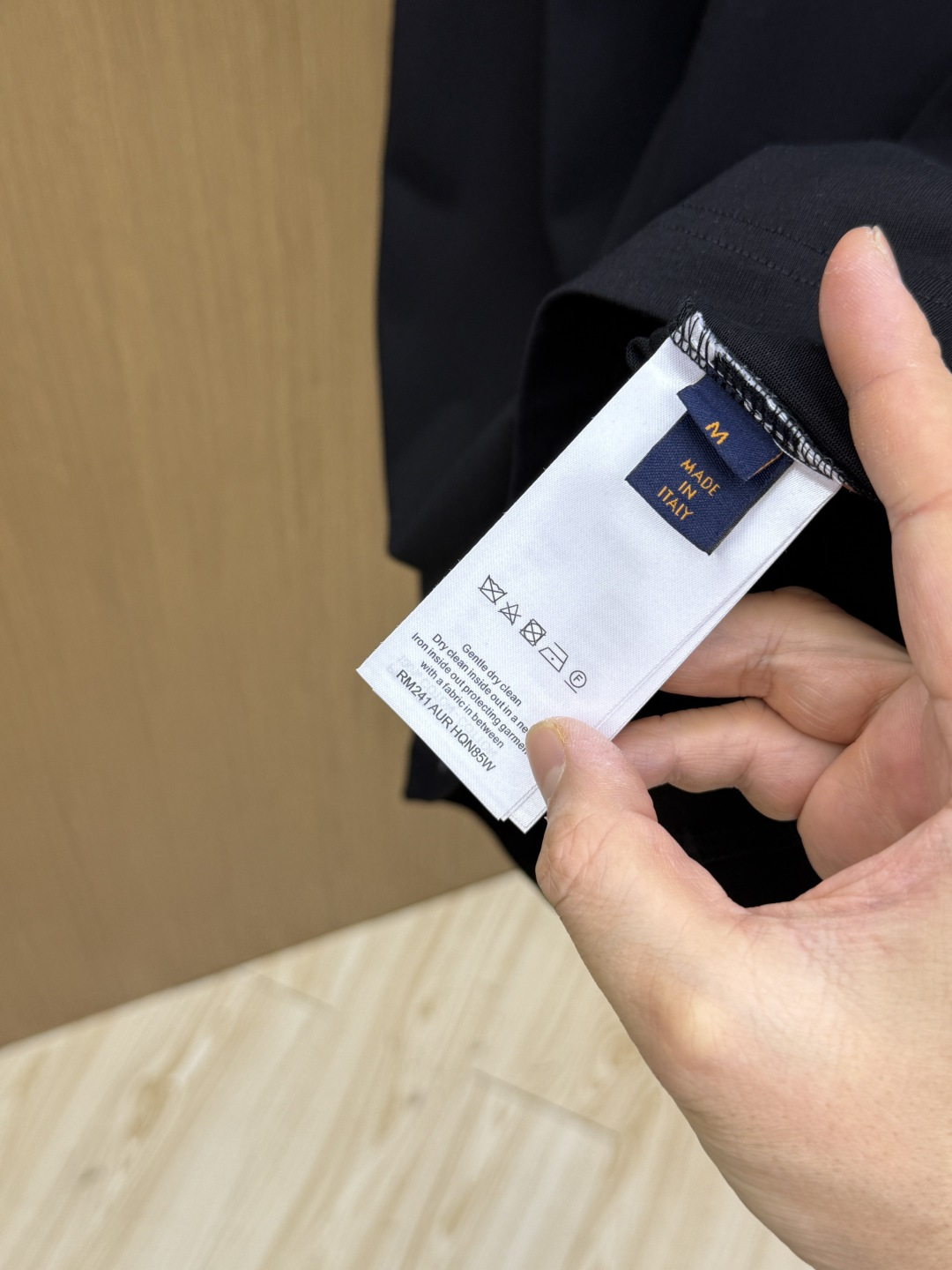 早春 LV 🔥🔥高品质 2026春夏最新款经典短袖T恤 经典标识图案logo时尚简约潮流短袖，最顶级的品