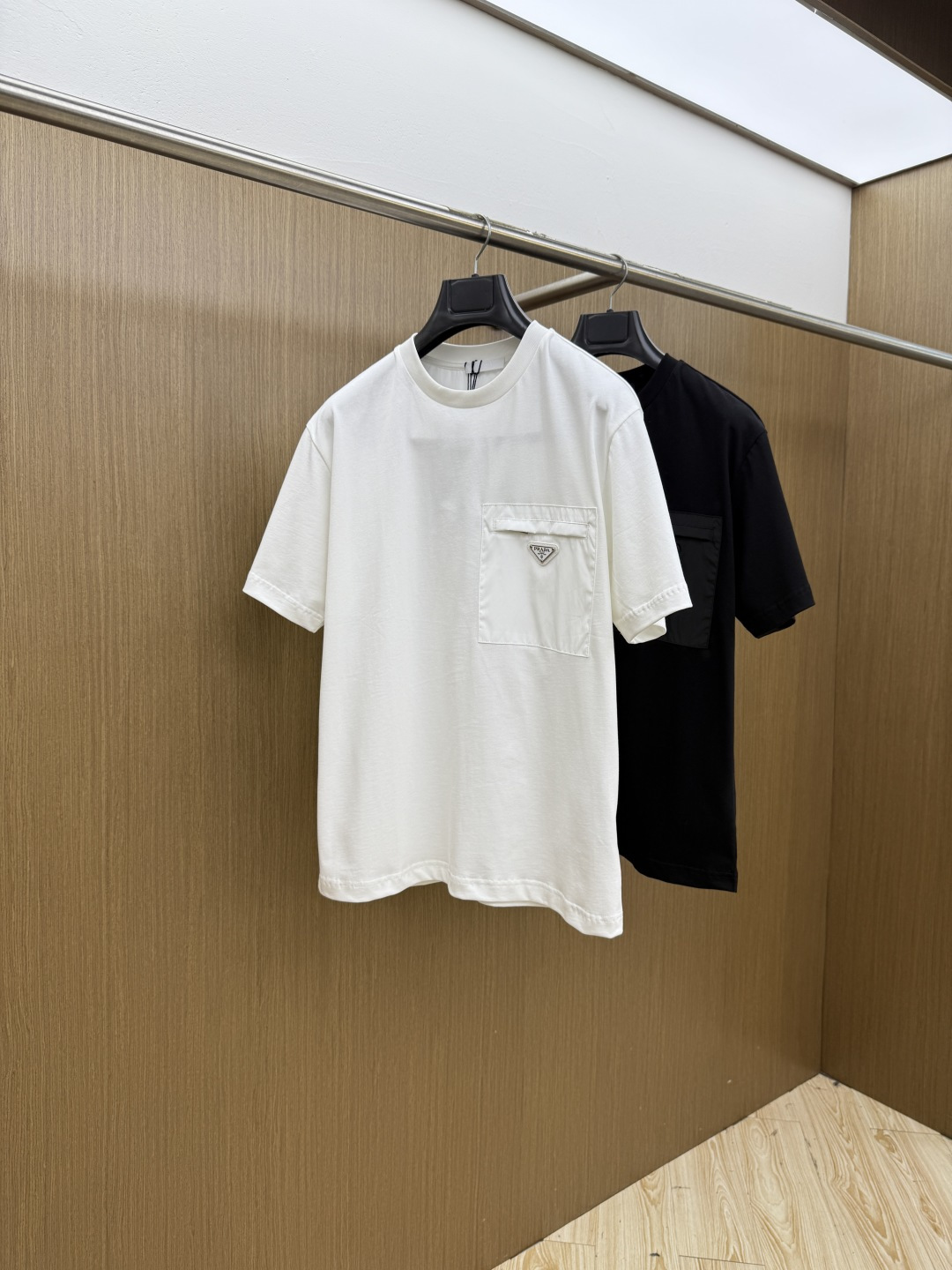早春 PD 🔥🔥高品质 2026春夏最新款经典短袖T恤 经典标识图案logo时尚简约潮流短袖，最顶级的品