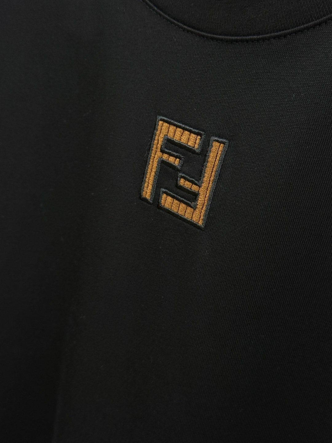 早春 FD 🔥🔥高品质 2026春夏最新款经典短袖T恤 经典标识图案logo时尚简约潮流短袖，最顶级的品