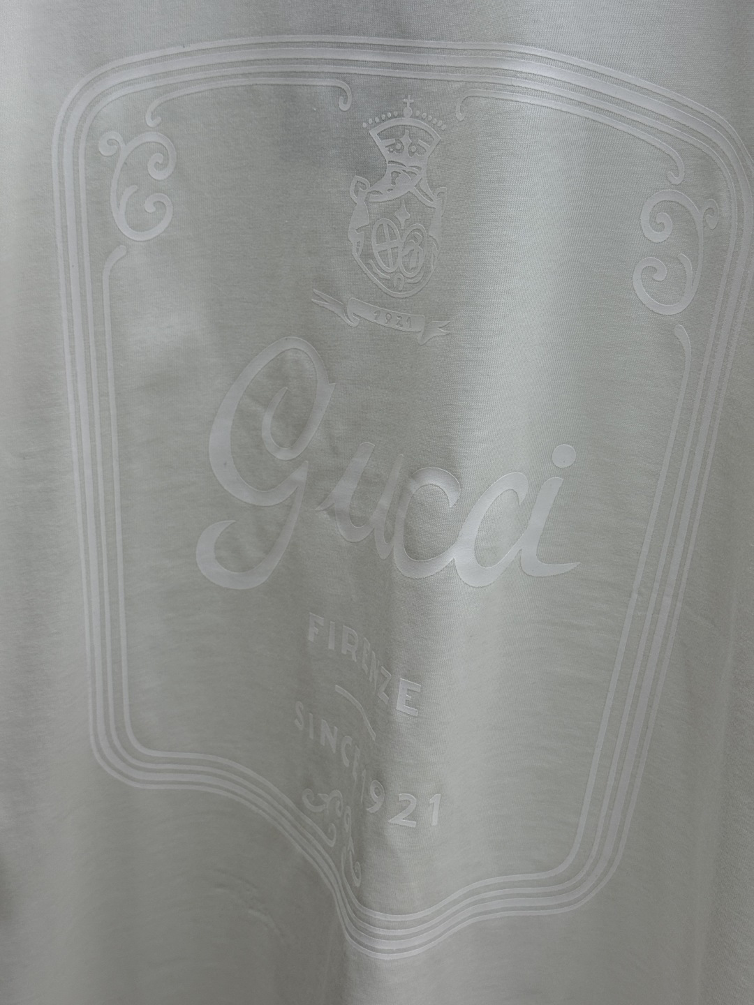 早春 GUc 🔥🔥高品质 2026春夏最新款经典短袖T恤 经典标识图案logo时尚简约潮流短袖，最顶级的