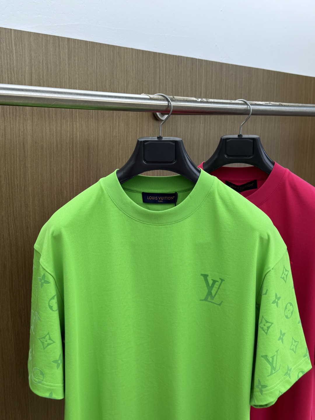 早春 LV 🔥🔥高级定制 2026春夏 · 高阶定制T恤】特别推荐系列 定制面料：秘鲁进口匹马棉 × 顶