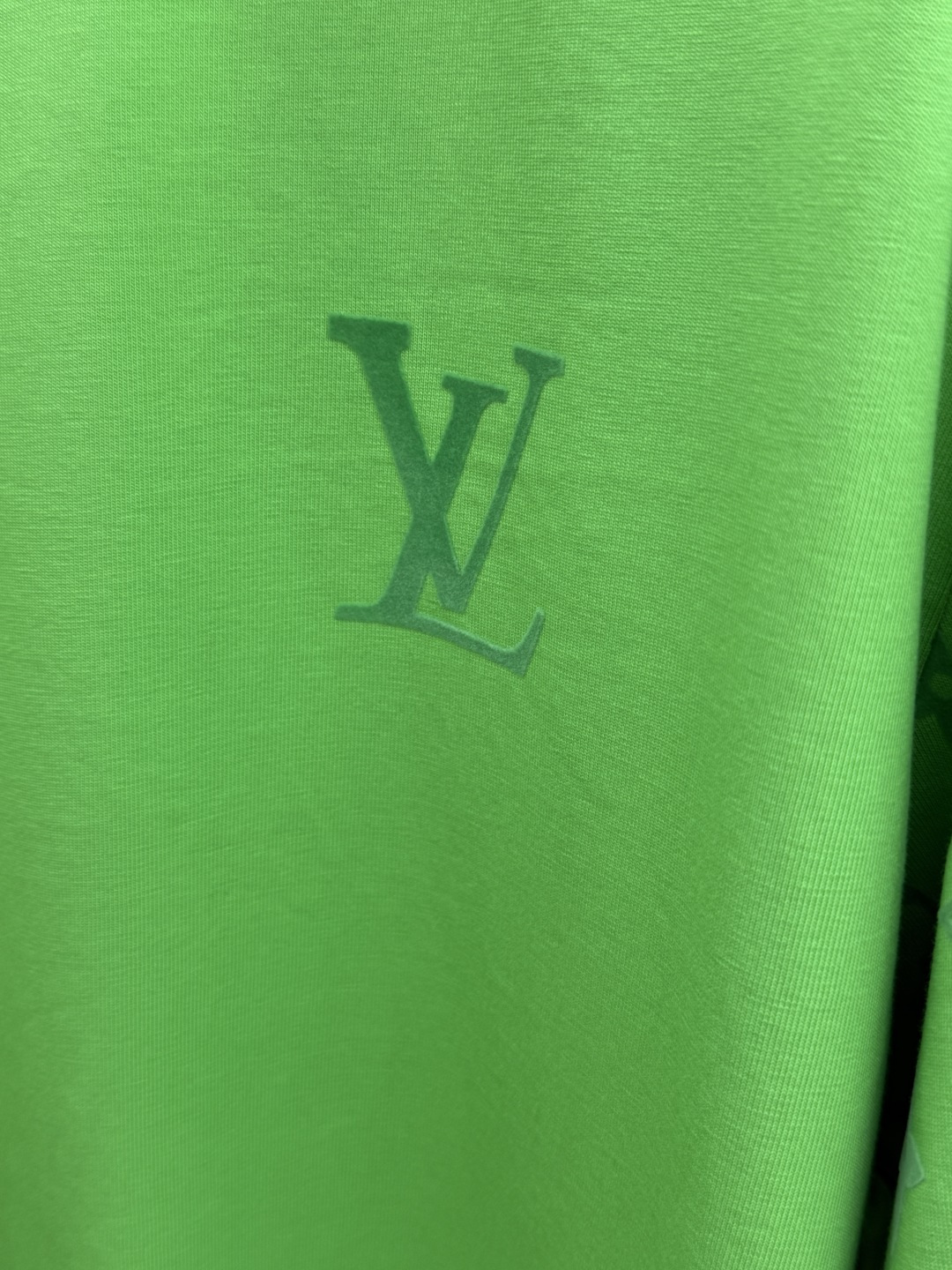 早春 LV 🔥🔥高级定制 2026春夏 · 高阶定制T恤】特别推荐系列 定制面料：秘鲁进口匹马棉 × 顶