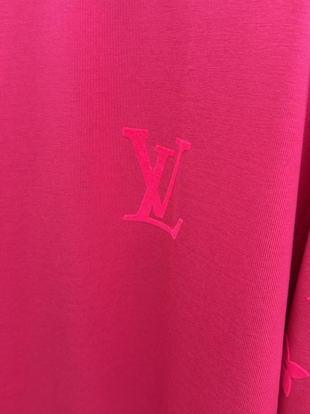 早春 LV 🔥🔥高级定制 2026春夏 · 高阶定制T恤】特别推荐系列 定制面料：秘鲁进口匹马棉 × 顶