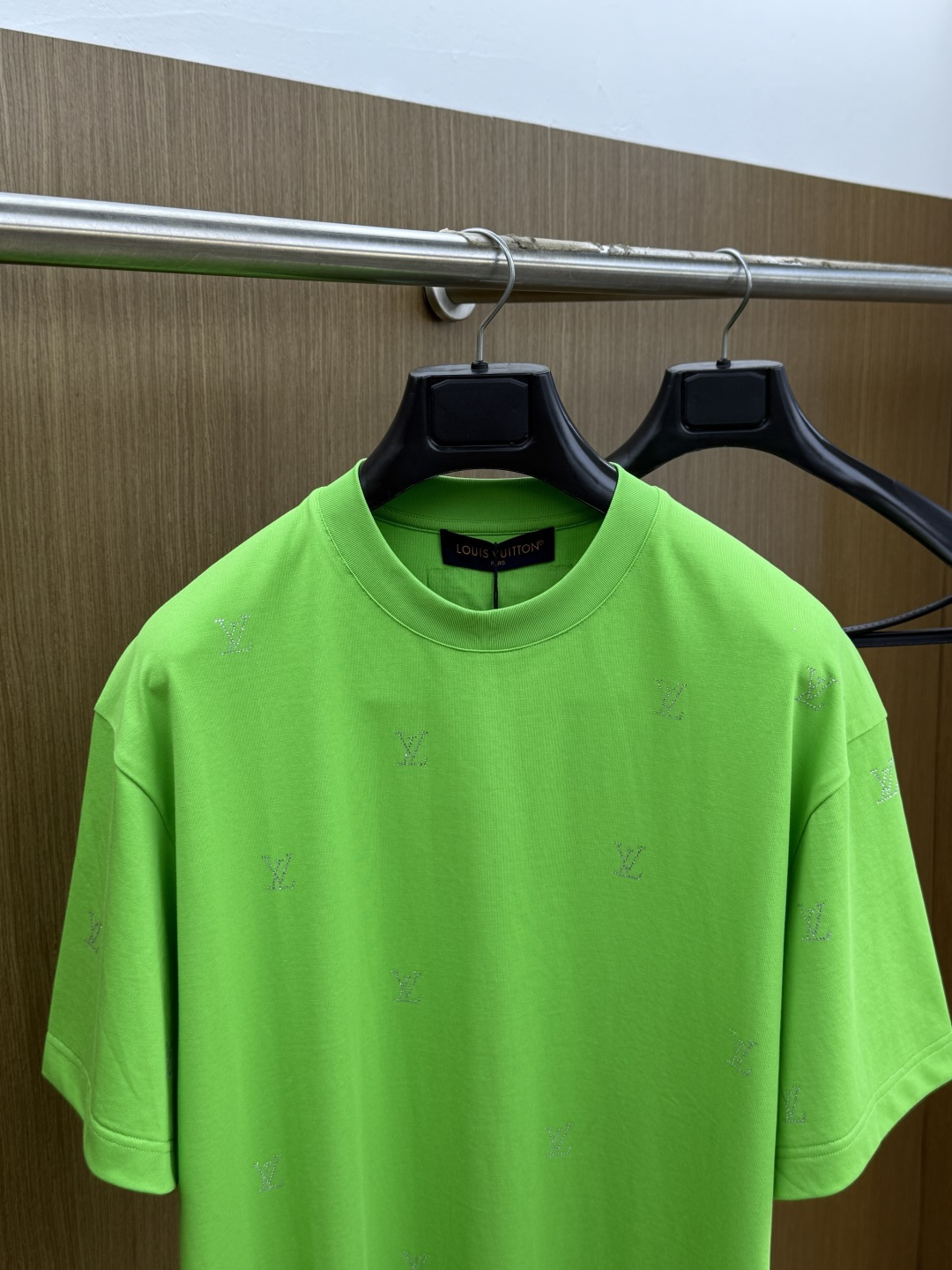 早春 LV 🔥🔥高级定制 2026春夏 · 高阶定制T恤】特别推荐系列 定制面料：秘鲁进口匹马棉 × 顶