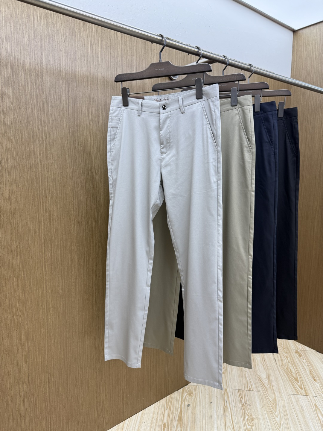 早春款 LV 🔥🔥高端定制 26早春新款薄款休闲西裤 柜台同步发售 原版定制复刻 客供五金辅料 原单品质