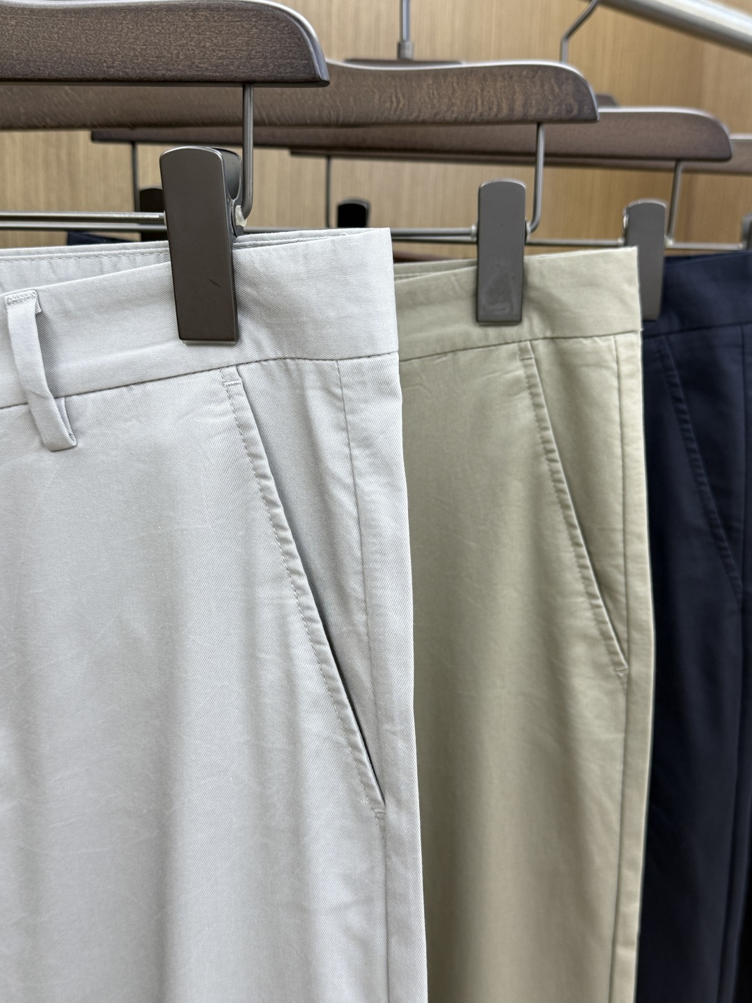 早春款 LV 🔥🔥高端定制 26早春新款薄款休闲西裤 柜台同步发售 原版定制复刻 客供五金辅料 原单品质