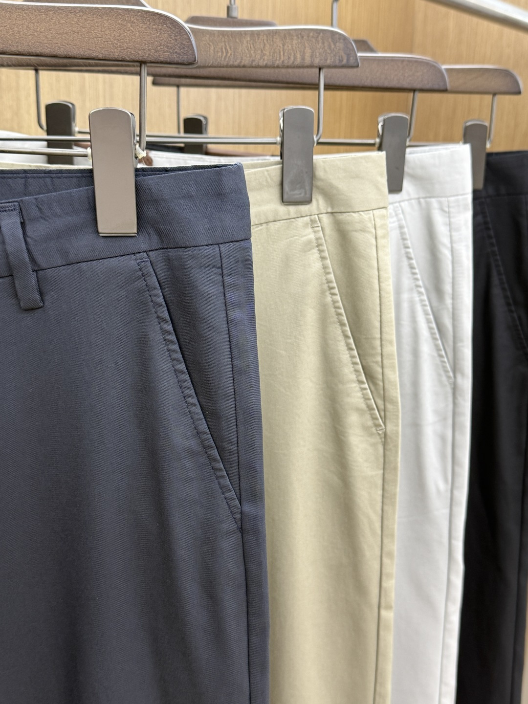 早春款 LV 🔥🔥高端定制 26早春新款薄款休闲西裤 柜台同步发售 原版定制复刻 客供五金辅料 原单品质