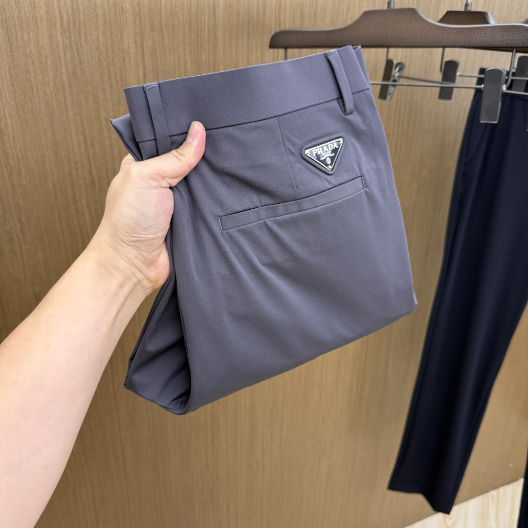 早春 PD🔥🔥高端定制 26FW春夏新款休闲裤👖原版进口面料柔软透气挺阔有型 定制五金 商务休闲必备 做