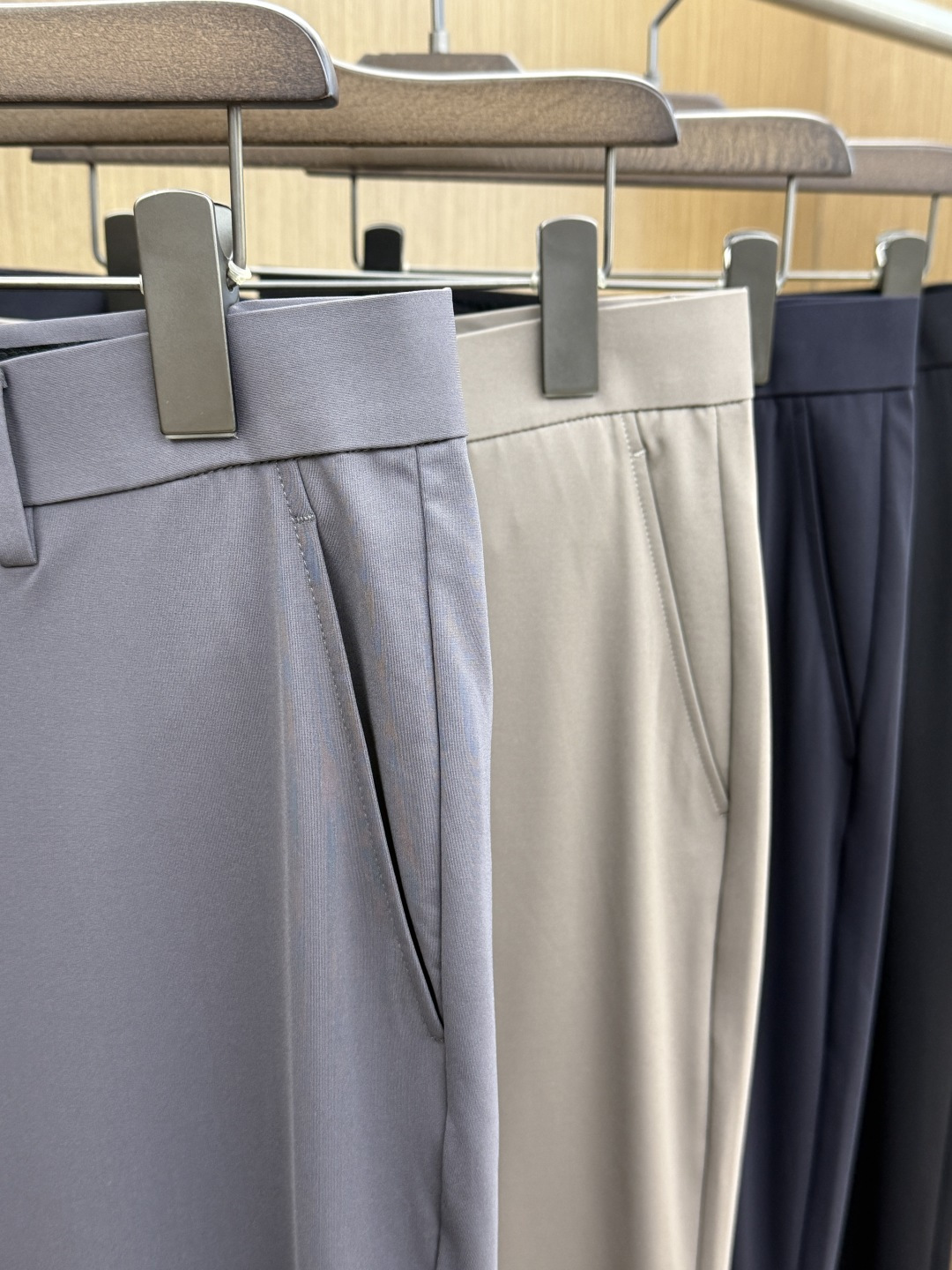 早春 PD🔥🔥高端定制 26FW春夏新款休闲裤👖原版进口面料柔软透气挺阔有型 定制五金 商务休闲必备 做