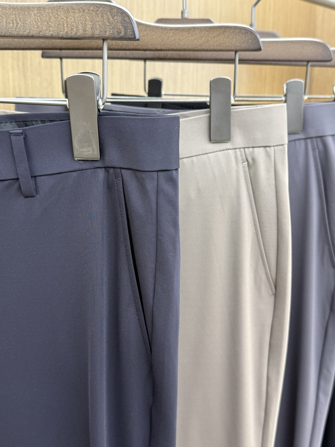 早春 PD🔥🔥高端定制 26FW春夏新款休闲裤👖原版进口面料柔软透气挺阔有型 定制五金 商务休闲必备 做