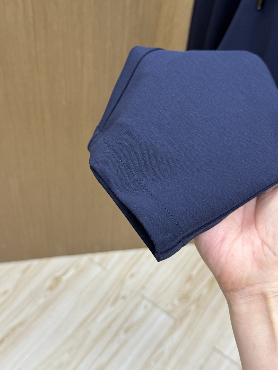 早春 loro Piana 🔥🔥SS早春新品 浮雕标识抽绳休闲裤时尚系列，独特设计，抽绳休闲长裤 订纱开