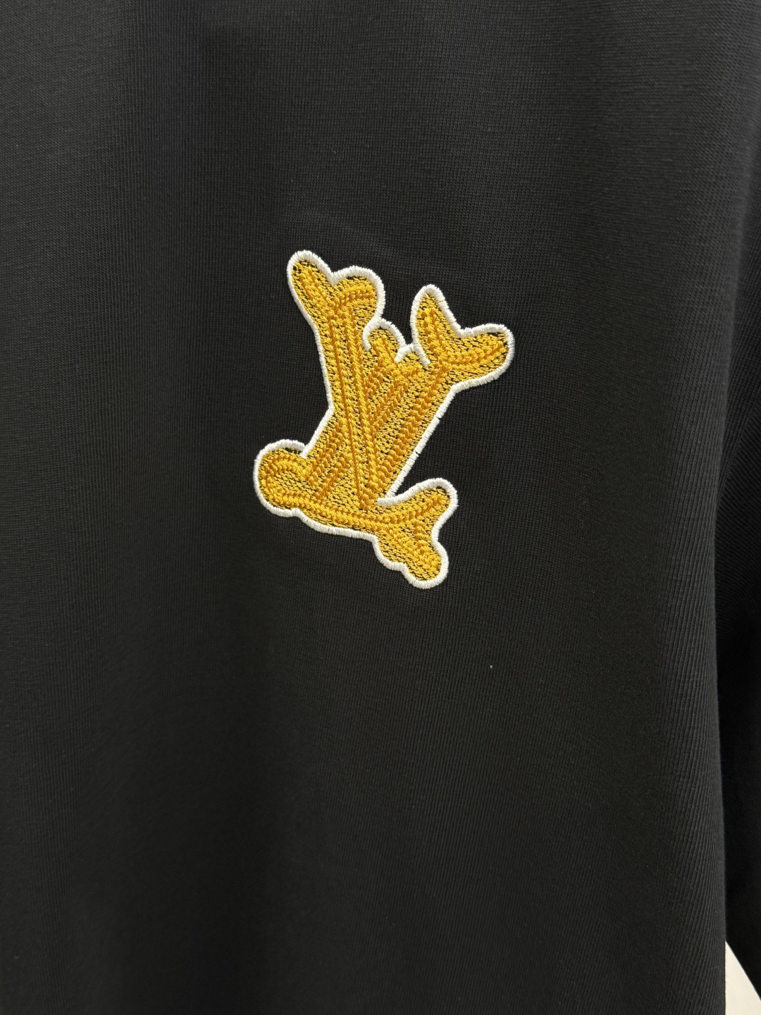 早春款 LV 🔥🔥Ss新款原单男士休闲短袖 高端定制 高端版本 时尚百搭爆款⚠️⚠️✨✨进口面料 手感超