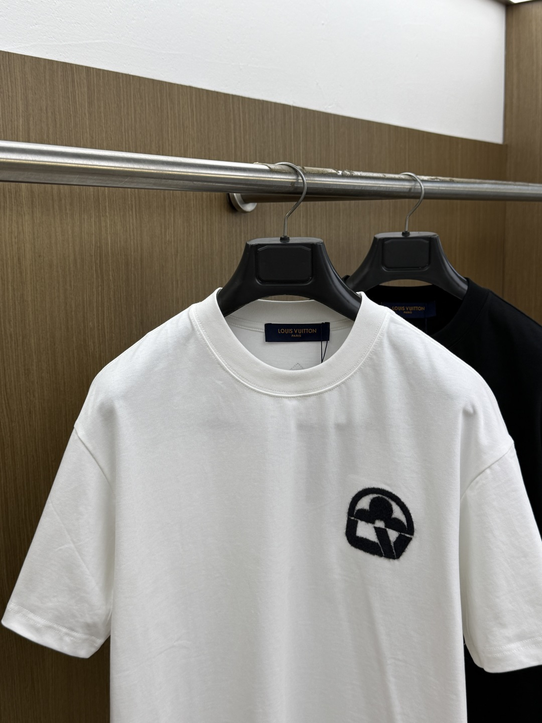 早春款 LV 🔥🔥Ss新款原单男士休闲短袖 高端定制 高端版本 时尚百搭爆款⚠️⚠️✨✨进口面料 手感超