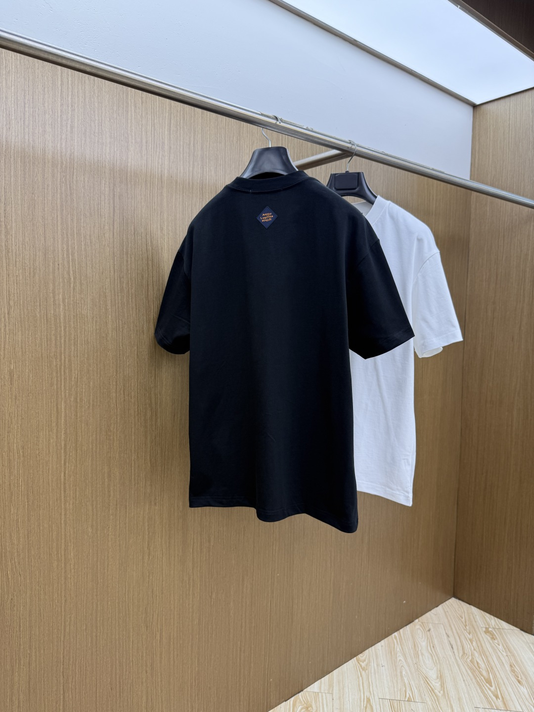 早春款 LV 🔥🔥Ss新款原单男士休闲短袖 高端定制 高端版本 时尚百搭爆款⚠️⚠️✨✨进口面料 手感超