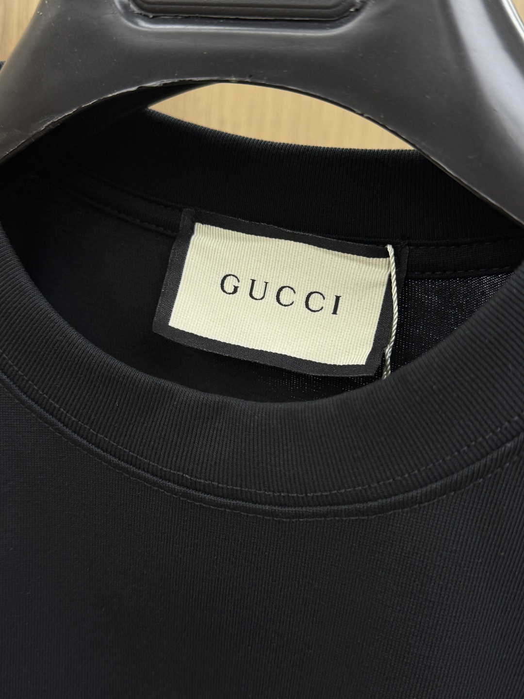 早春款 GUC 🔥🔥Ss新款原单男士休闲短袖 高端定制 高端版本 时尚百搭爆款⚠️⚠️✨✨进口面料 手感