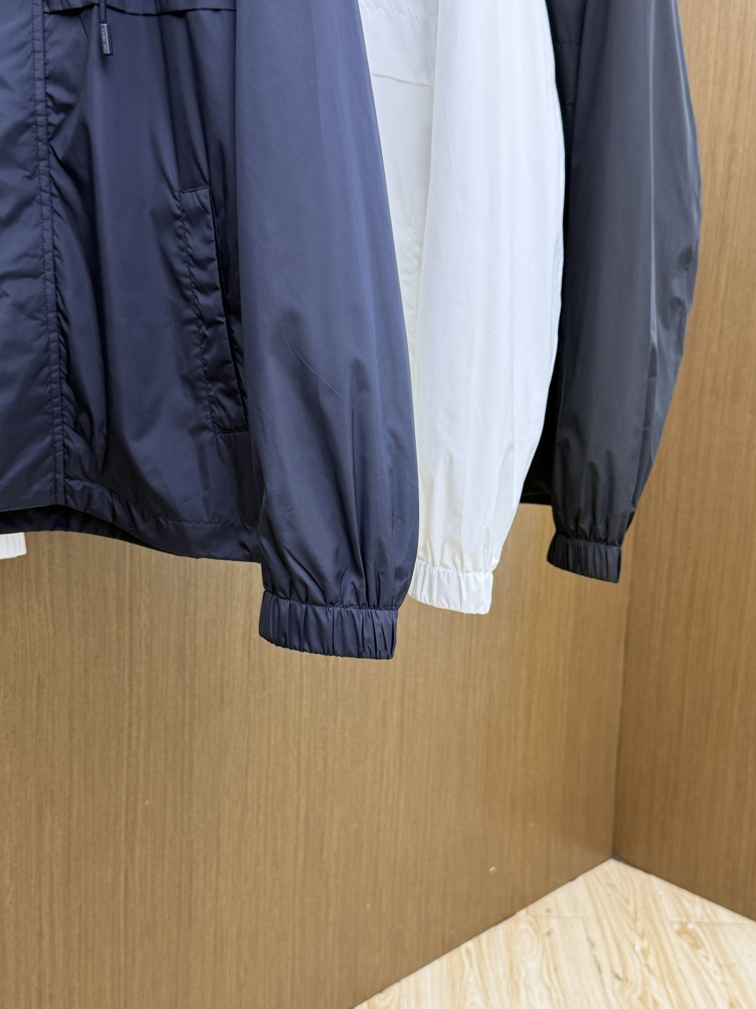 早春 LV 26春夏 男装高端梭织/风衣高端精品系列外套，时尚男女同款，贸易公司渠道订单，官网专柜在售系