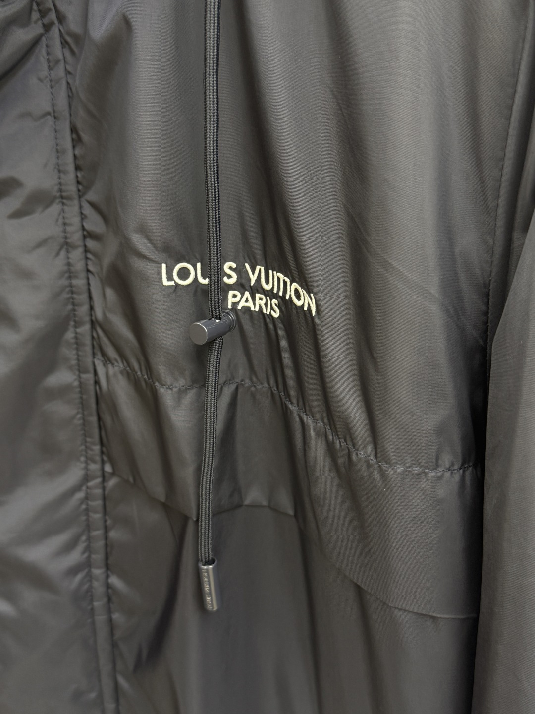 早春 LV 26春夏 男装高端梭织/风衣高端精品系列外套，时尚男女同款，贸易公司渠道订单，官网专柜在售系