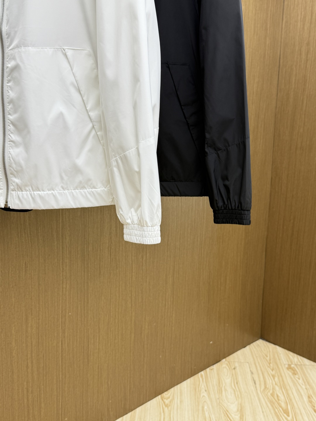 早春 LV 26春夏 男装高端梭织/风衣高端精品系列外套，时尚男女同款，贸易公司渠道订单，官网专柜在售系