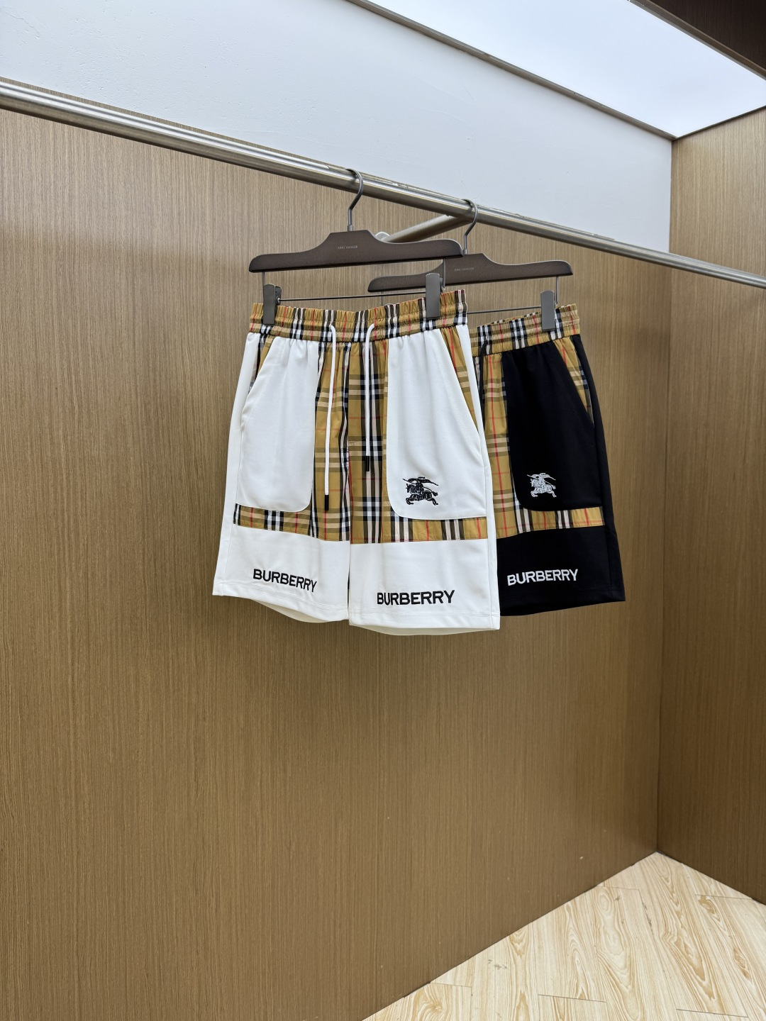 Shorts 09507