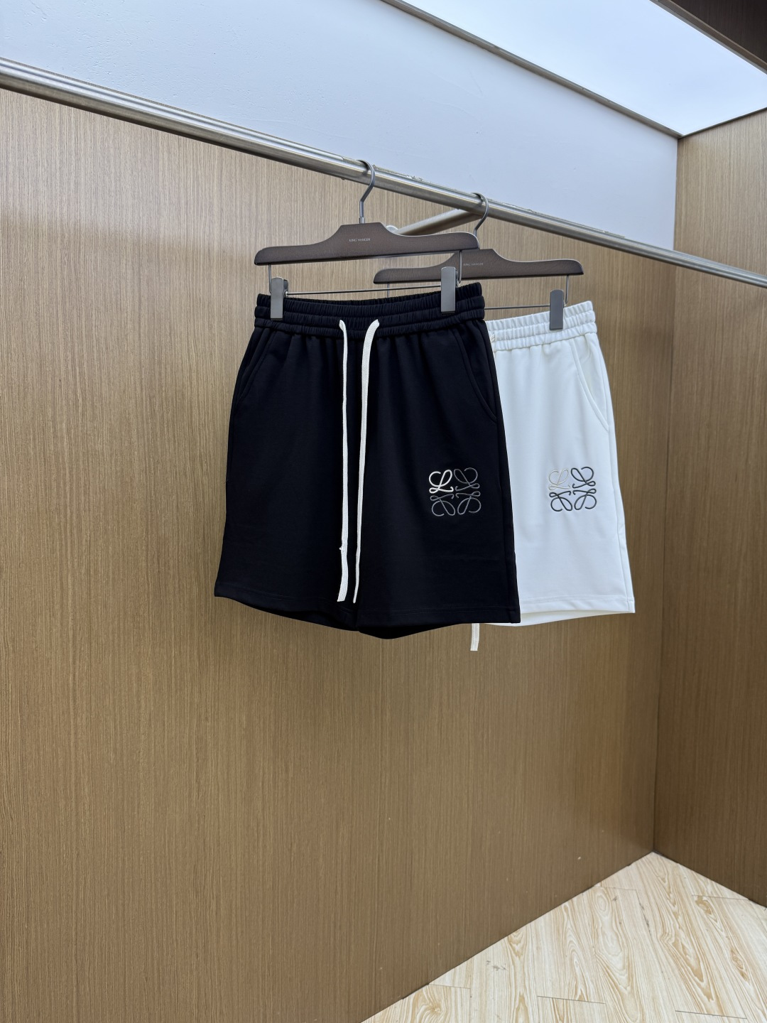 Shorts 09501
