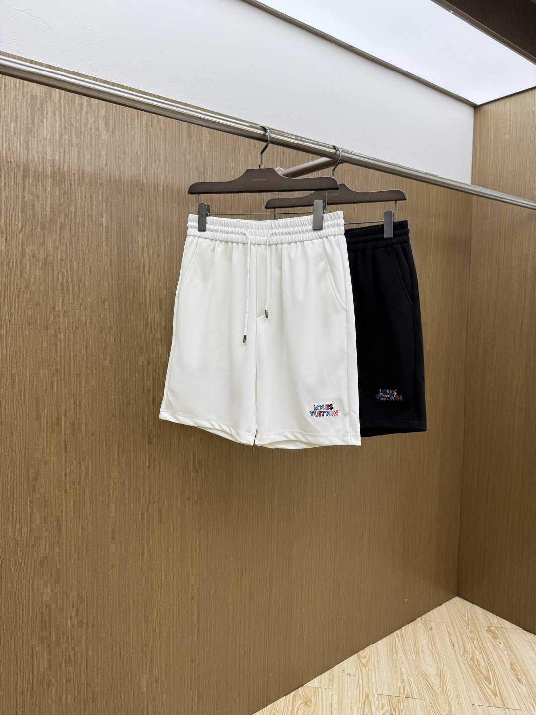 Louis Vuitton Shorts 09499