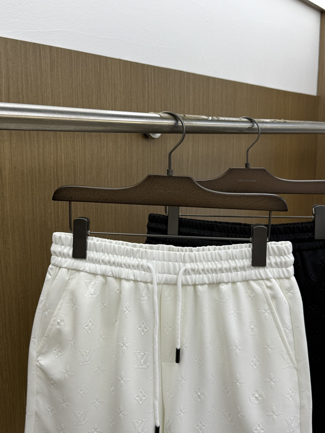 Alternative view of Louis Vuitton Shorts 09495