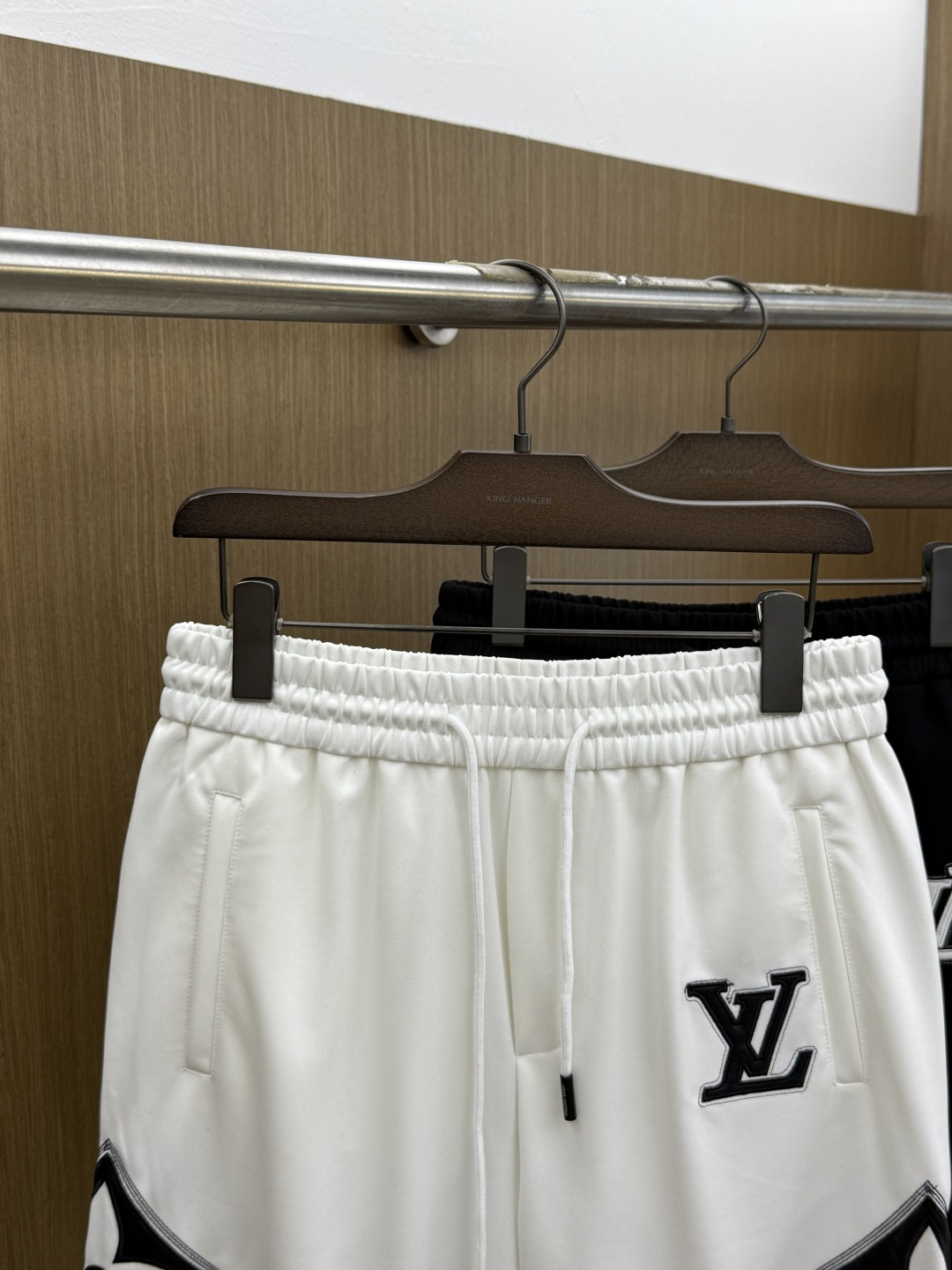 Alternative view of Louis Vuitton Shorts 09491