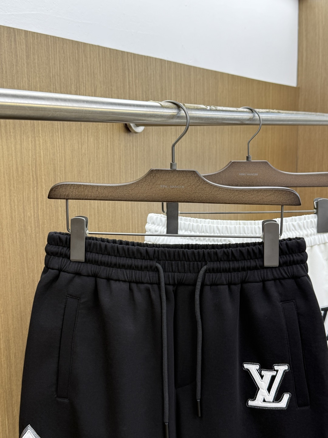 Alternative view of Louis Vuitton Shorts 09489