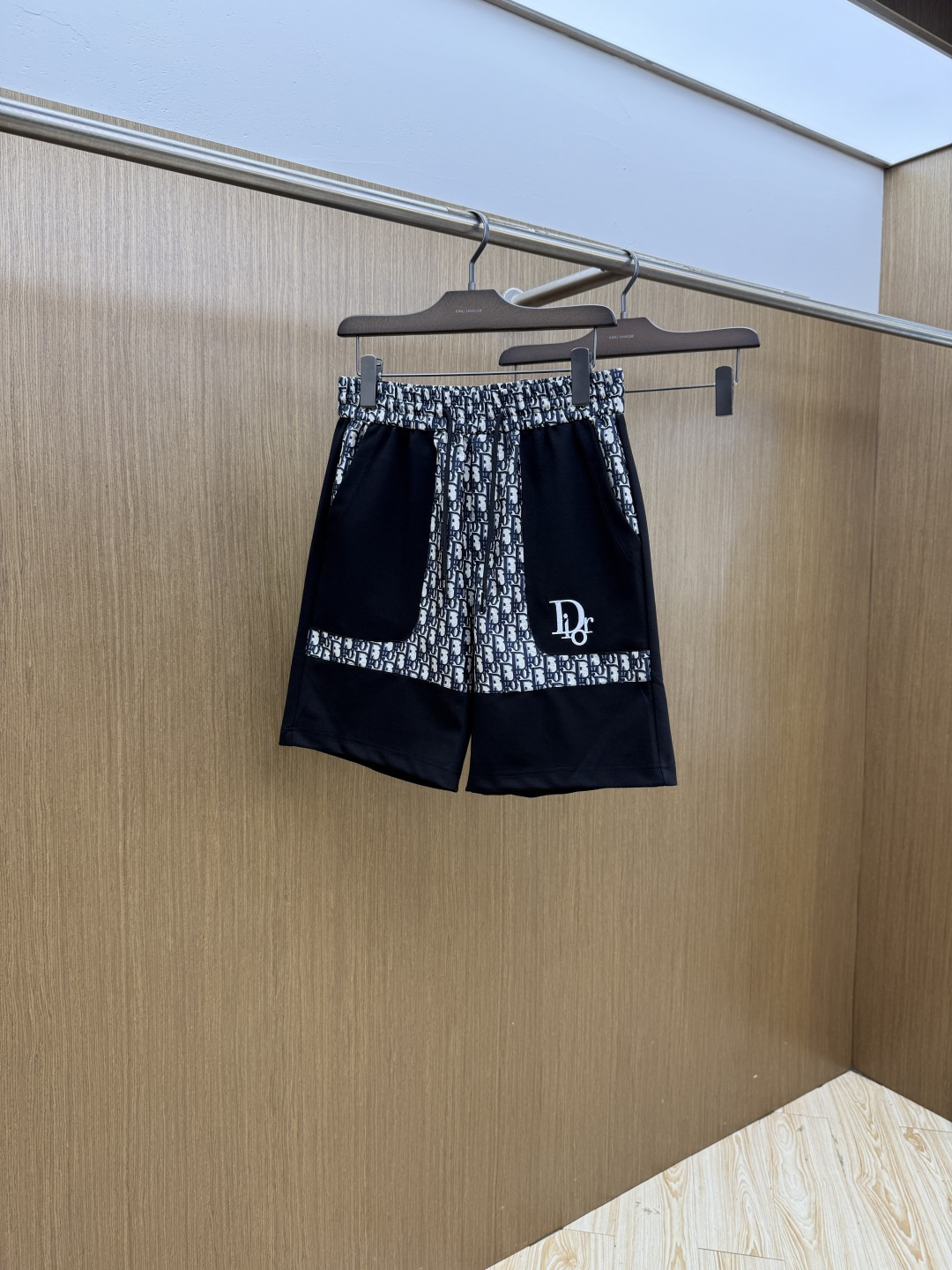 Shorts 09487