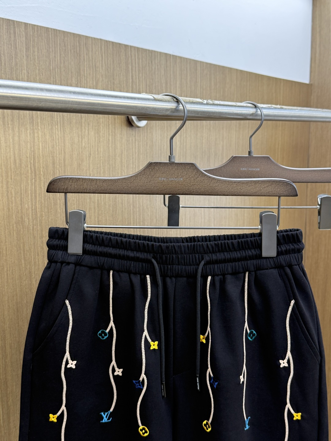 Alternative view of Louis Vuitton Shorts 09483
