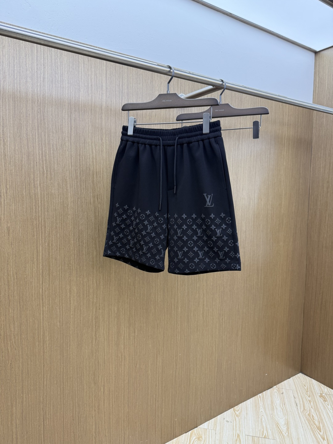 Louis Vuitton Shorts 09481