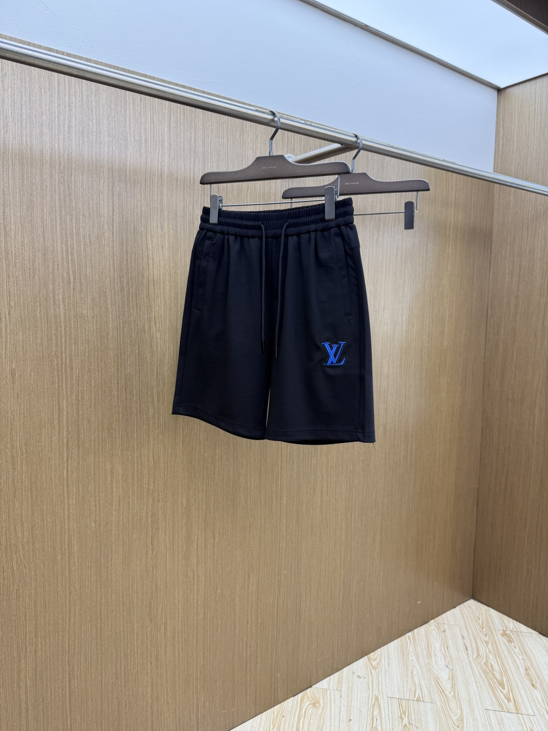 Louis Vuitton Shorts 09475