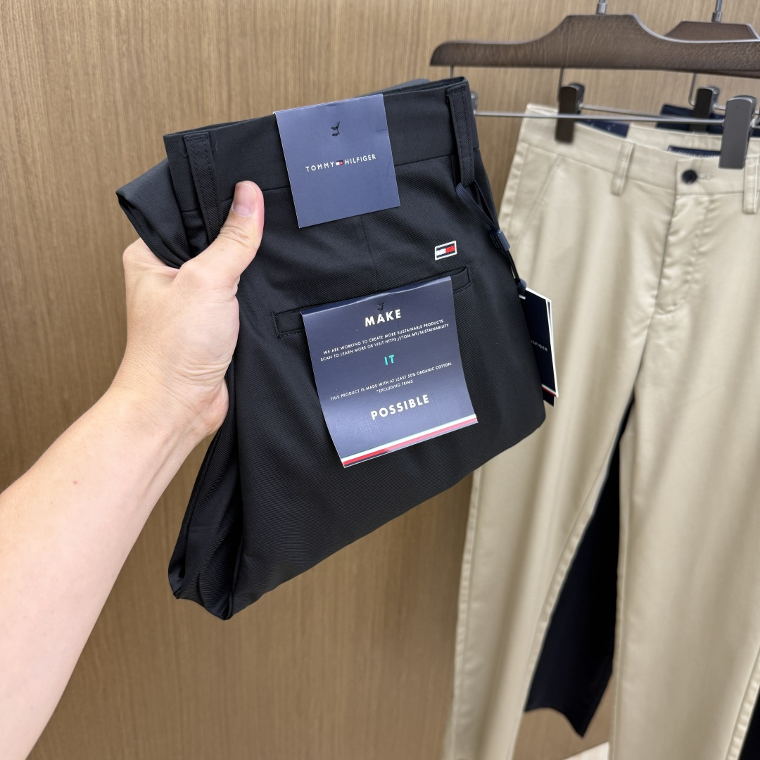 NO:775703,Early spring style Tomy high-end customization 26 early spring new thin jeans are available at the counter simultaneously. Original customized replicas. Customer-supplied hardware accessories. Original quality. Imported solid color denim fabric. Heavy washing. Fine workmanship and routing. Excellent upper body!  Preferred single product, complete with three standards, code number 30-40, no 37 39 Fax,,tom ford,jeans,19860909早春款 Tomy高端定制 26早春新款薄款牛仔裤 柜台同步发售 原版定制复刻 客供五金辅料 原单品质 进口固色牛仔面料 重工洗水 做工走线精细 上身绝佳！优选单品 三标齐全 码数30-40无37 39  Fax,,tom ford,jeans,,Men's clothing
