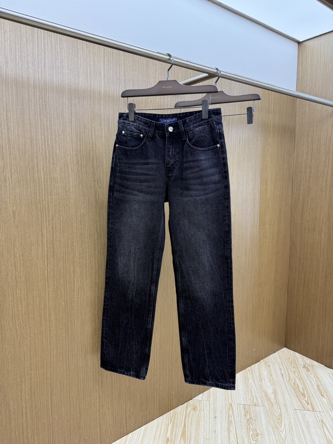 春夏 LV 🔥🔥高端定制、2026春夏最新款牛仔裤 柜台同步发售 原版定制复刻 客供五金辅料 原单品质 