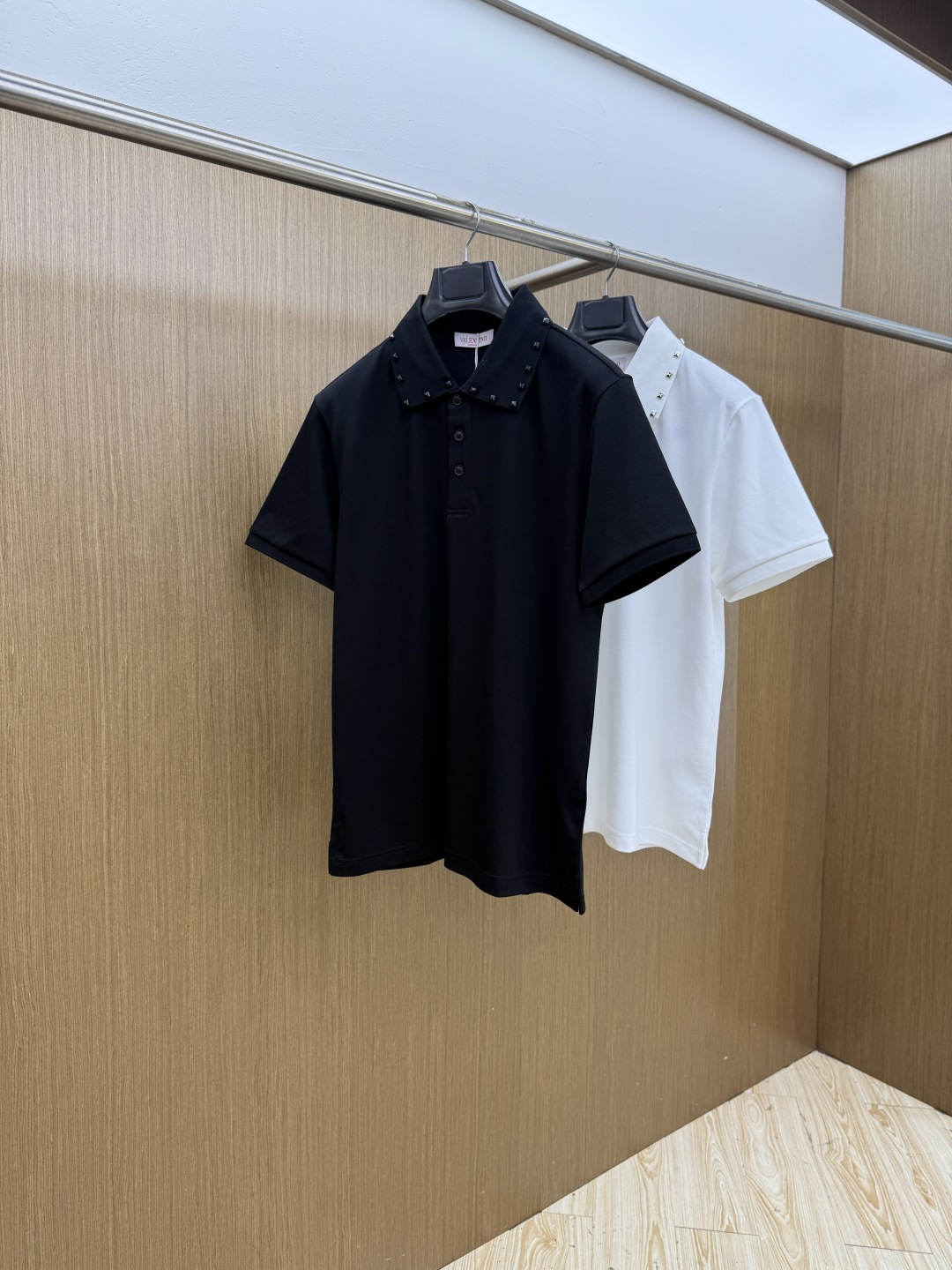 早春 Vltn  2026春夏 · 高阶定制Plol】 🔹 核心面料：秘鲁进口匹马棉 × 顶级丝光工艺 🔹 核心体感：蚕