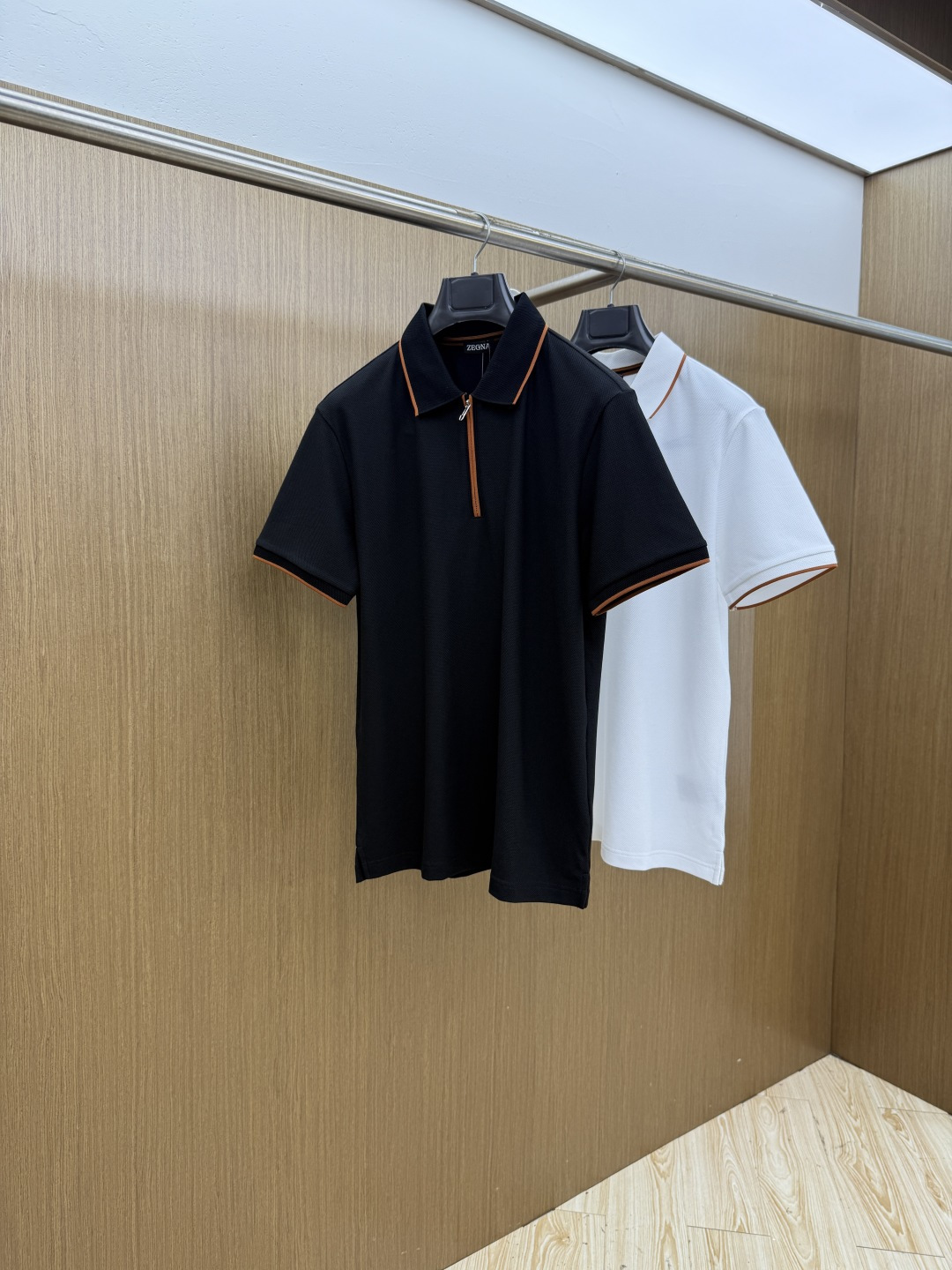 早春 ZZ 2026春夏 · 高阶定制Plol】 🔹 核心面料：秘鲁进口匹马棉 × 顶级丝光工艺 🔹 核心体感：蚕丝般柔