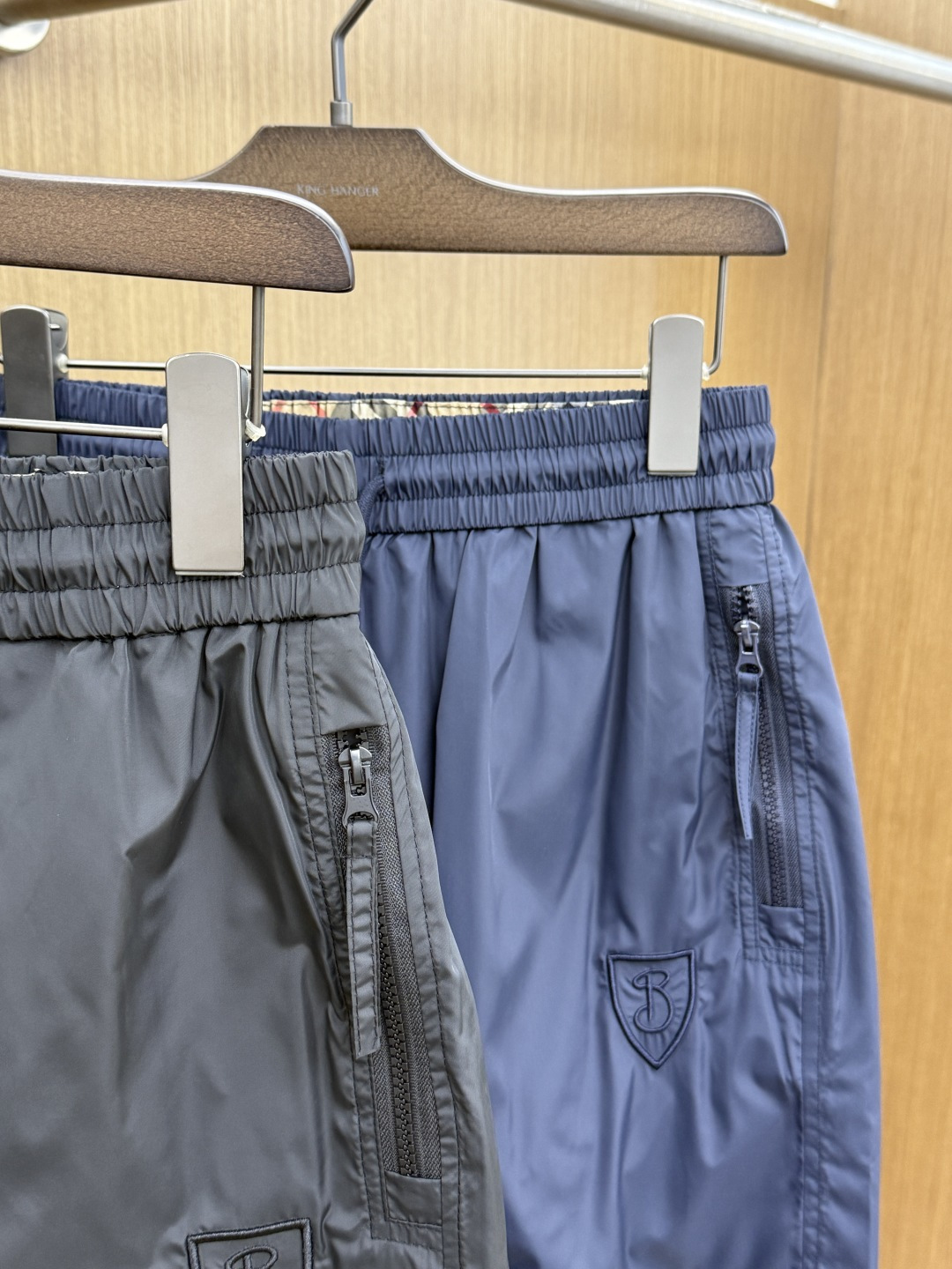 早春 BBR 🔥🔥Ss独家专供新款休闲沙滩短裤🩳高端版本！定制面料 内里纱网 透气舒适度高，细节无可挑剔