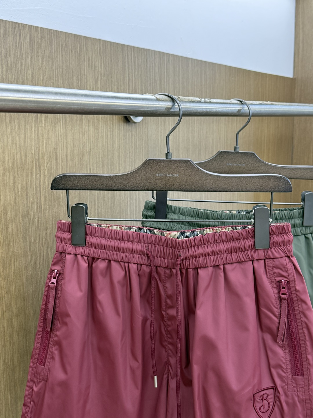 早春 BBR 🔥🔥Ss独家专供新款休闲沙滩短裤🩳高端版本！定制面料 内里纱网 透气舒适度高，细节无可挑剔