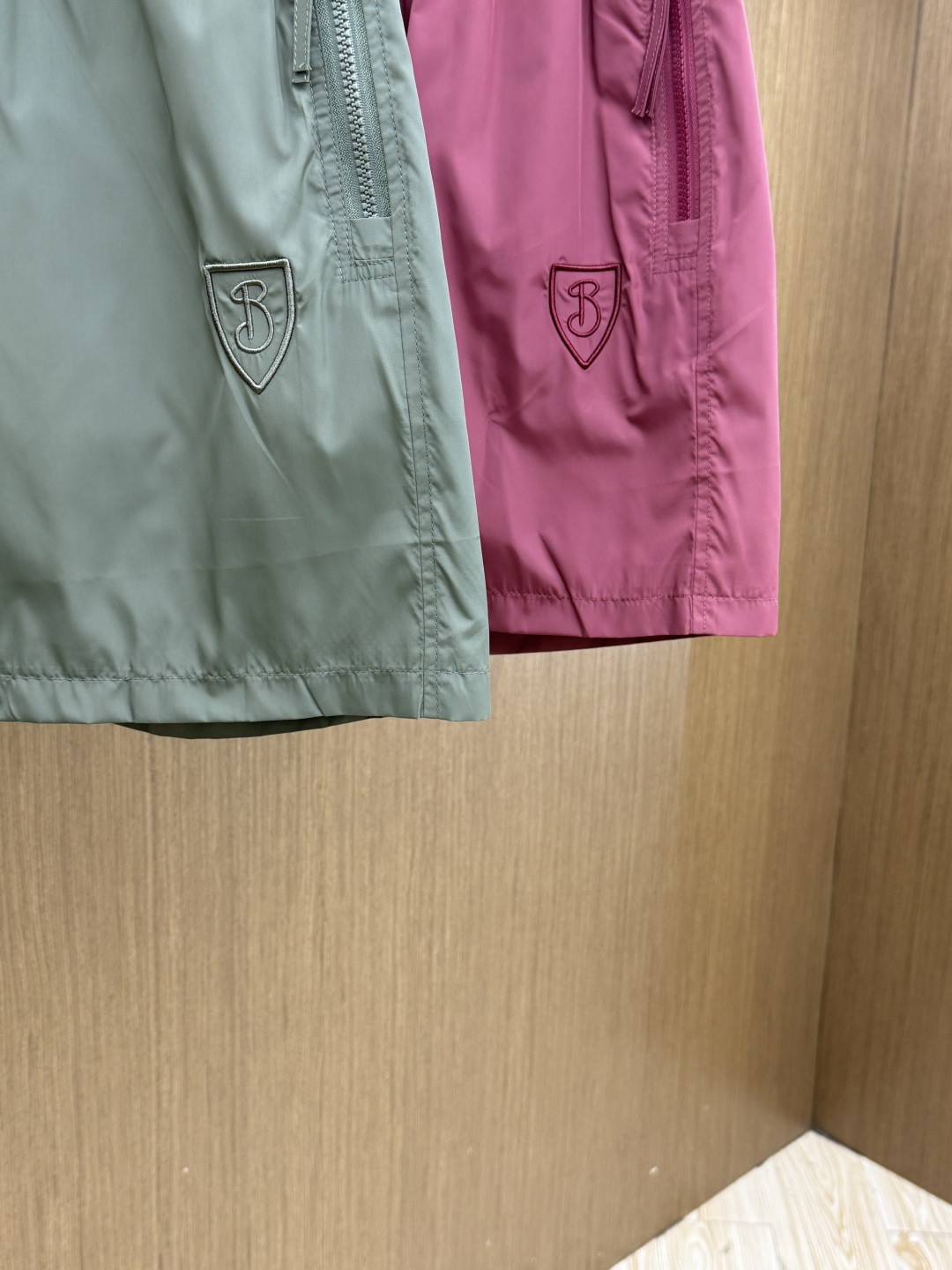 早春 BBR 🔥🔥Ss独家专供新款休闲沙滩短裤🩳高端版本！定制面料 内里纱网 透气舒适度高，细节无可挑剔