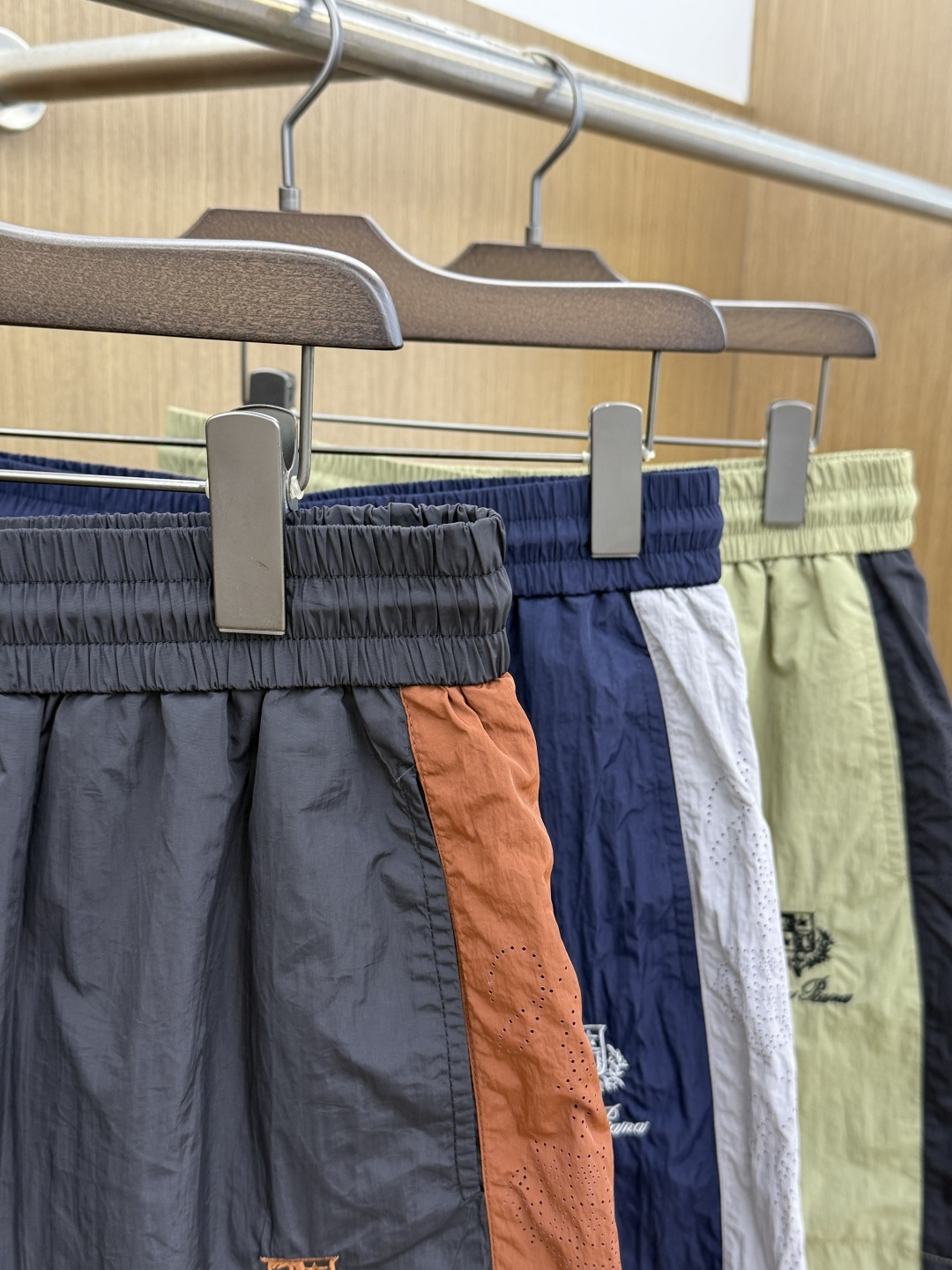 早春 Loro Piana 🔥🔥Ss独家专供新款休闲沙滩短裤🩳高端版本！定制面料 内里纱网 透气舒适度高