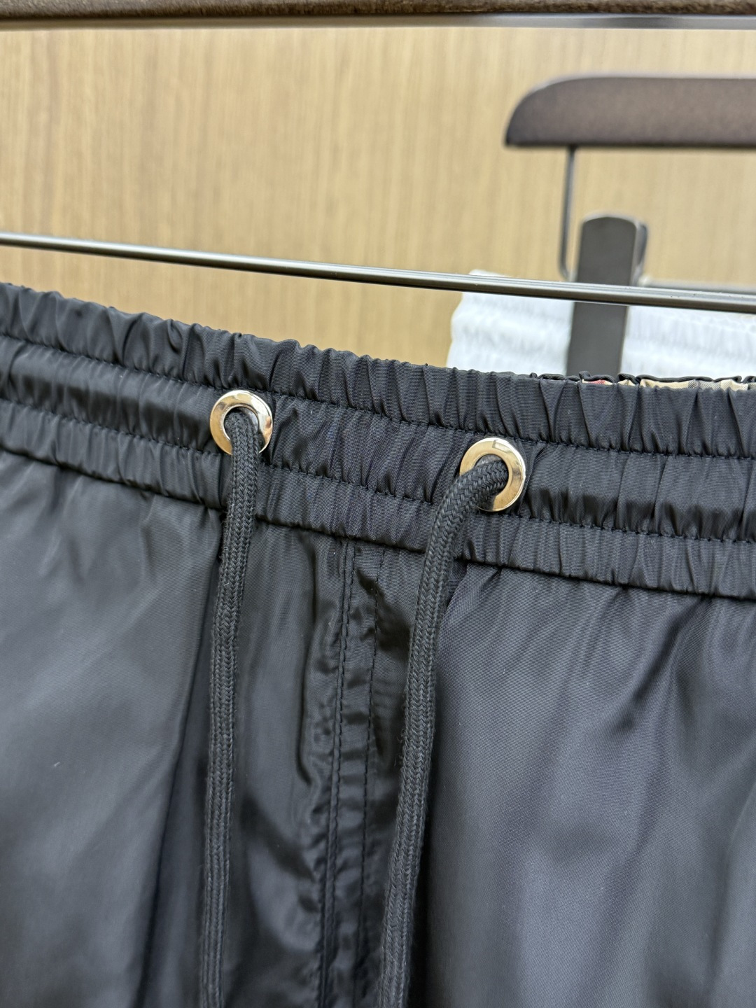 早春 BBR 🔥🔥Ss独家专供新款休闲沙滩短裤🩳高端版本！定制面料 内里纱网 透气舒适度高，细节无可挑剔