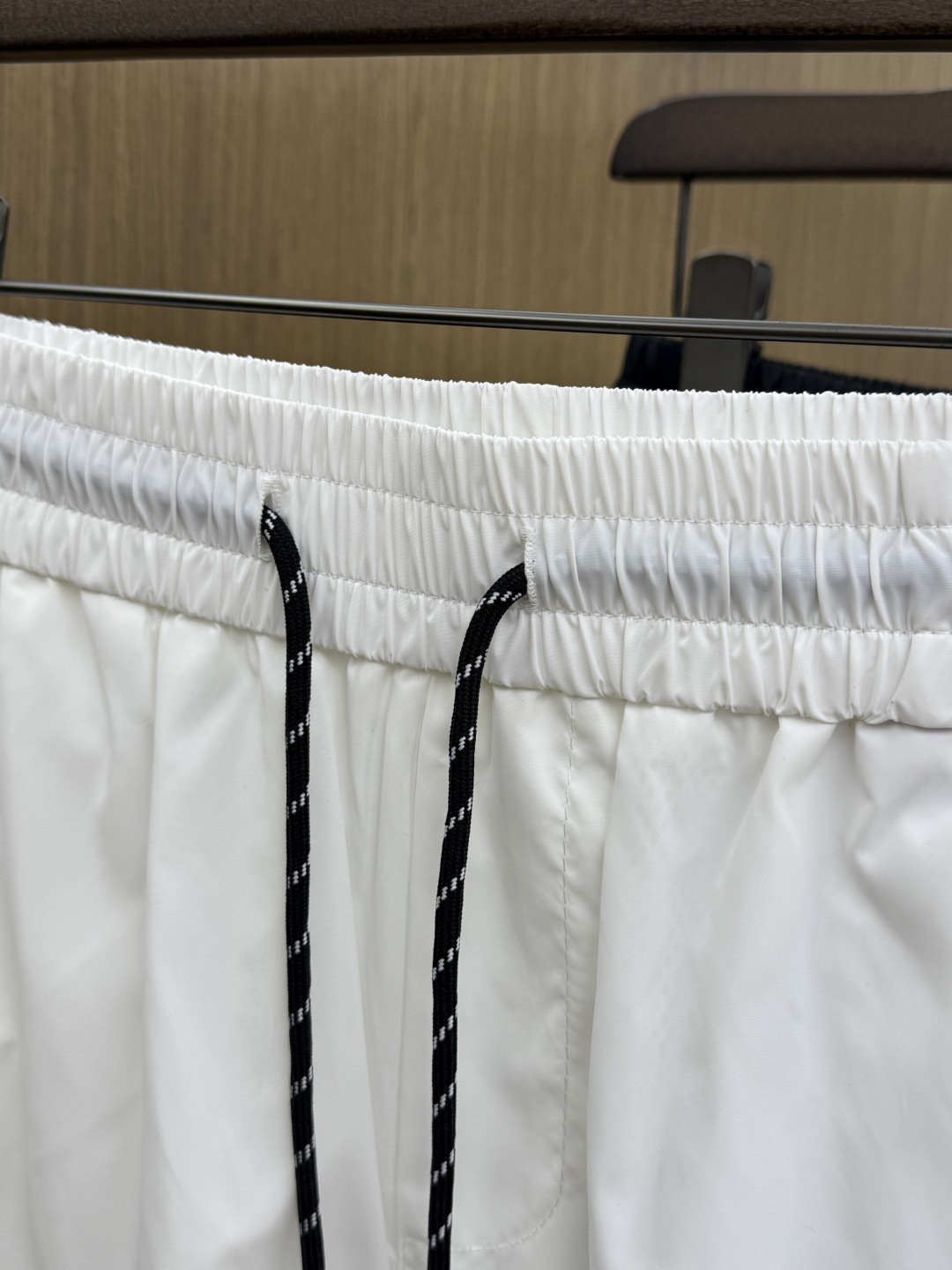 早春 CD 🔥🔥Ss独家专供新款休闲沙滩短裤🩳高端版本！定制面料 内里纱网 透气舒适度高，细节无可挑剔，