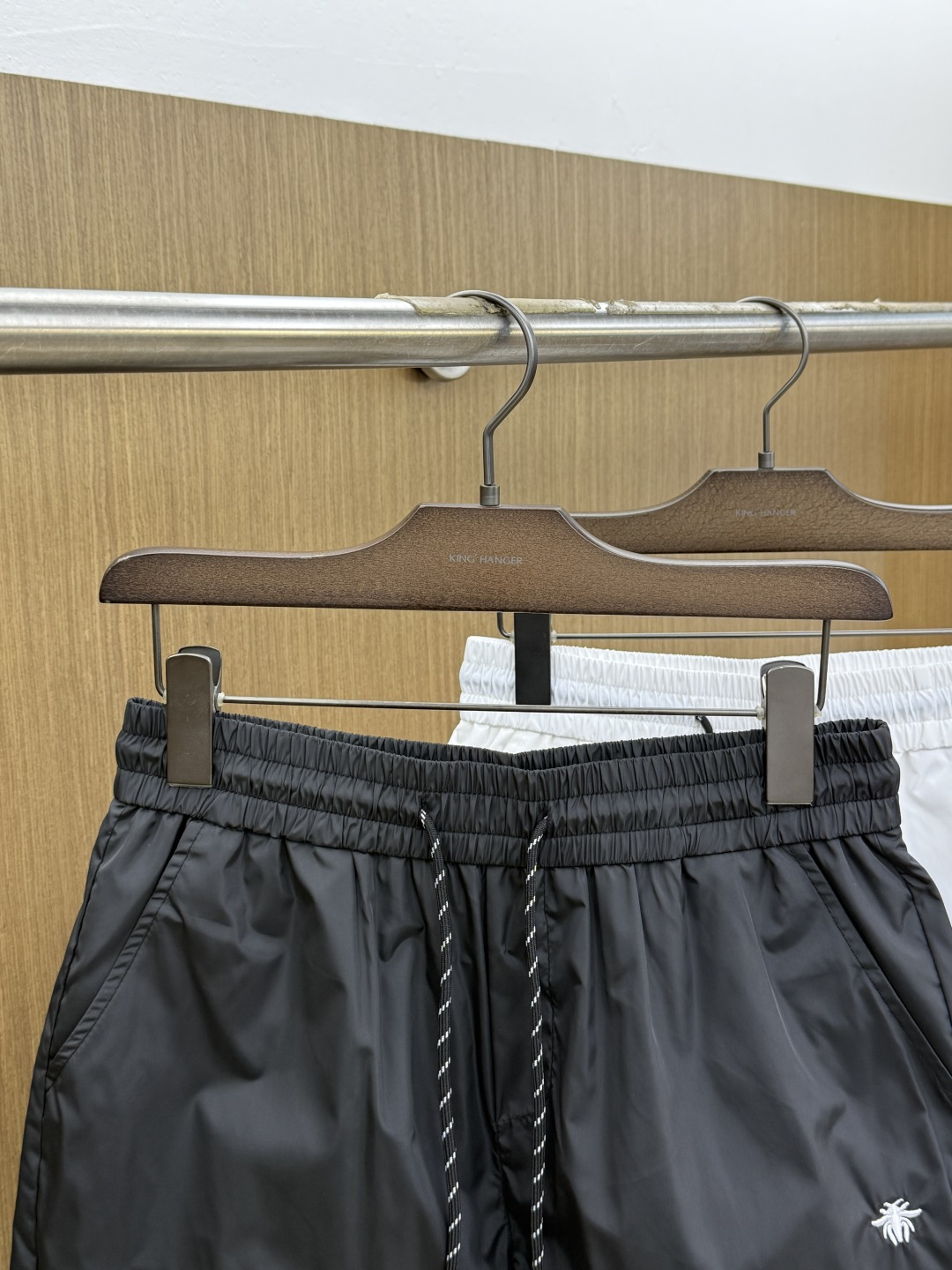 早春 CD 🔥🔥Ss独家专供新款休闲沙滩短裤🩳高端版本！定制面料 内里纱网 透气舒适度高，细节无可挑剔，